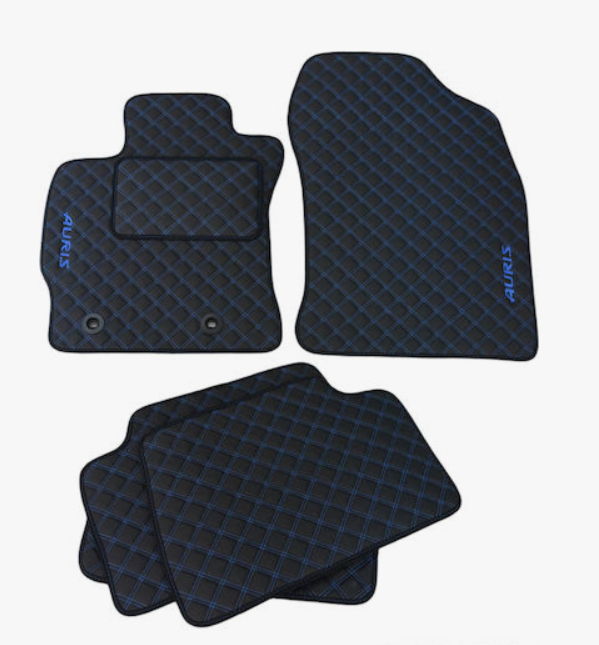 Χειροποίητα Πατάκια Αυτοκινήτου Μαρκε 3Lines από Δερματίνη – Με Logo, Κουμπώματα & Αντιολισθητικό Υπόστρωμα (Σετ4/5 Τμχ) Χειροποίητα Πατάκια Αυτοκινήτου Μαρκε 3Lines από Δερματίνη – Με Logo, Κουμπώματα & Αντιολισθητικό Υπόστρωμα (Σετ4/5 Τμχ)