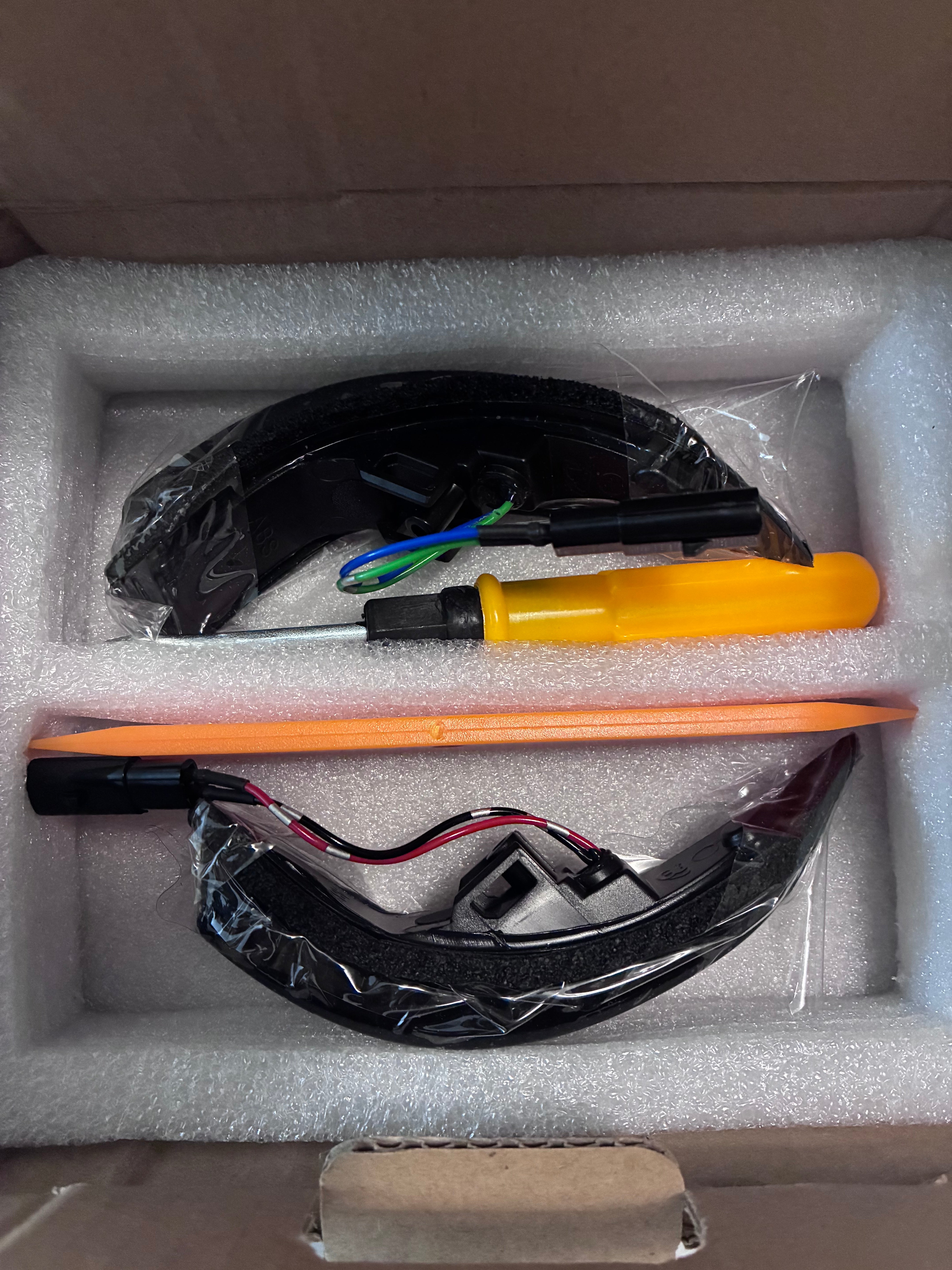 Φλας Led Dynamic για TOYOTA COROLLA/YARIS/CHR/PRIUS- 2 Τμχ SMOKED