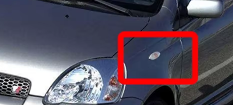 Φλας Led Dynamic για TOYOTA YARIS MK1- 2 Τμχ SMOKED