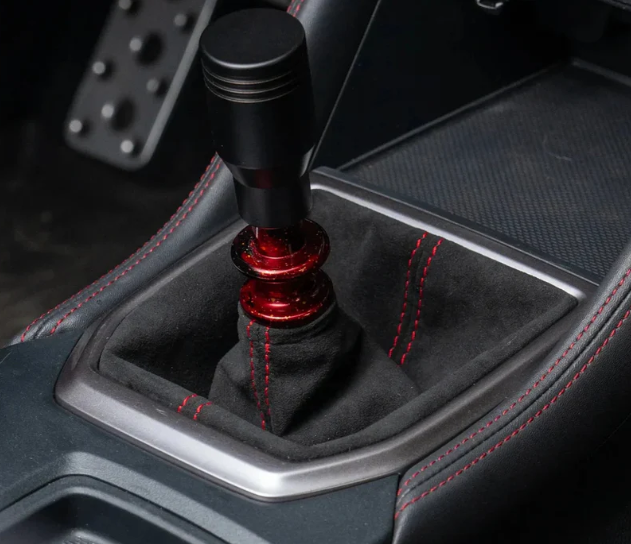 Universal Κάλυμμα / Φουσκα Λεβιέ Ταχυτήτων Αυτοκινήτου - suede alcantara - Κοκκινη Ραφή